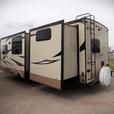 Used 2017 Forest River RV Rockwood Signature Ultra Lite 8327SS thumbnail image 4