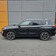 2023 Mitsubishi Outlander SE | One Owner | No Reported Accidents! thumbnail image 3