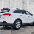 2016 Kia Sorento 2.0L Turbo LX+ | Movement that Inspires | Bluetooth | Locally O thumbnail image 5