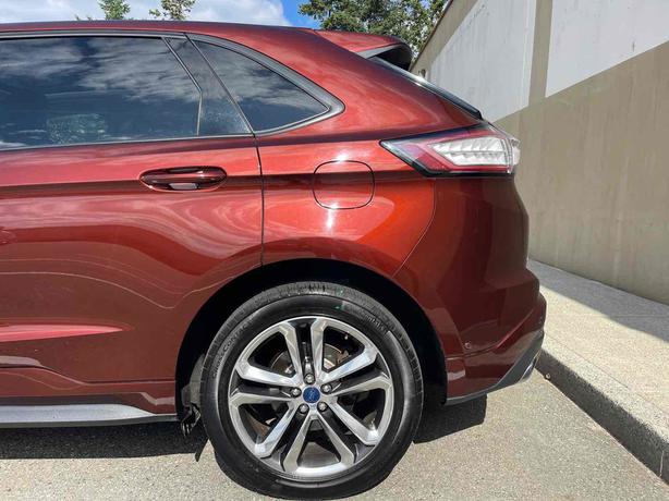 2015 Ford Edge image 7