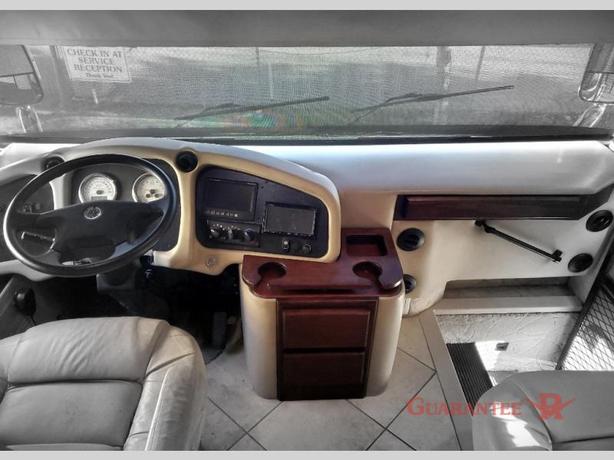 Used 2010 Tiffin Motorhomes PHAETON 40QTH image 8