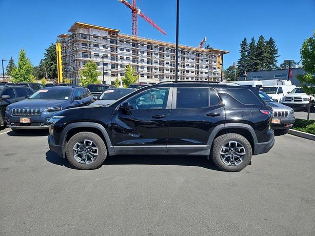 2025 Chevrolet Equinox AWD ACTIV | One Owner! image 3