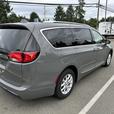 2020 Chrysler Pacifica Touring-L thumbnail image 5