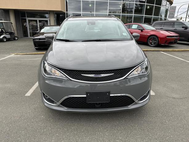 2020 Chrysler Pacifica Touring-L image 8