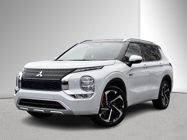 2025 Mitsubishi Outlander PHEV GT - $10,000 Discount, Manager Demo! image 1