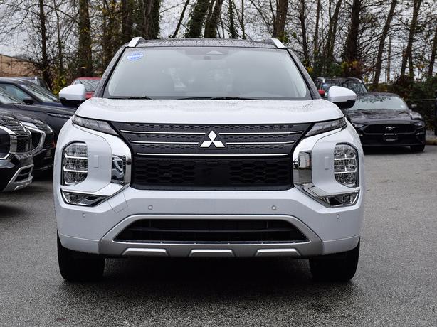 2025 Mitsubishi Outlander PHEV GT - $10,000 Discount, Manager Demo! image 7