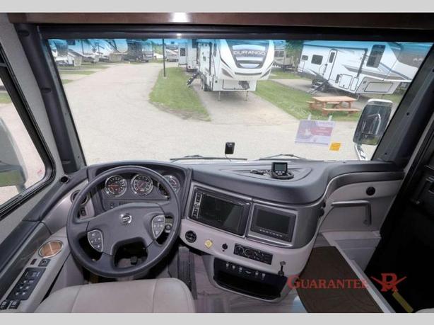 Used 2019 Fleetwood RV Discovery LXE 40D image 8
