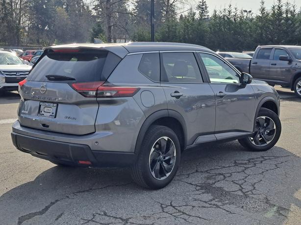 2024 Nissan Rogue AWD - Heated Seats, Heated Wheel, Back-Up Camera image 6