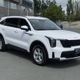 2024 Kia Sorento LX AWD - 3rd Row Seats & Power Driver Seat thumbnail image 4
