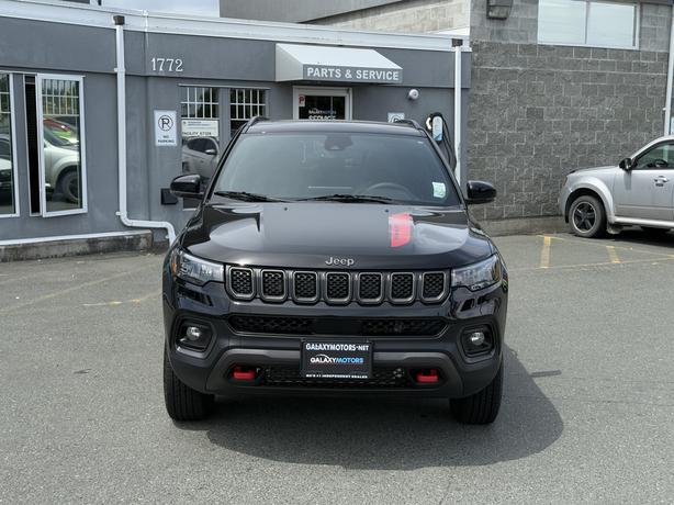 2024 Jeep Compass Trailhawk 4WD - Front Dual Zone A/C &  Sunroof image 3