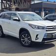2017 Toyota Highlander XLE AWD - Nav, Heated Seats, Moonroof thumbnail image 4