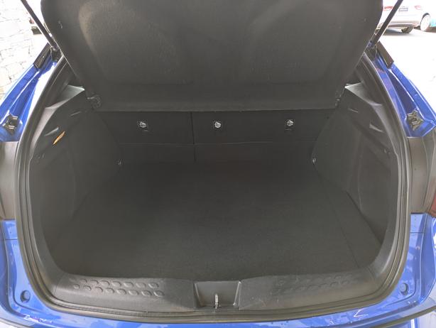 2018 Toyota C-HR XLE - No Accidents, Heated Seats image 8