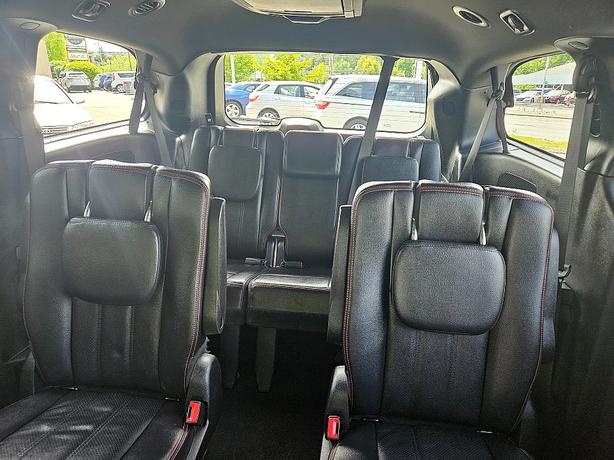 2018 Dodge  Grand Caravan GT image 5