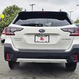 2020 Subaru Outback 2.5i Premier thumbnail image 3