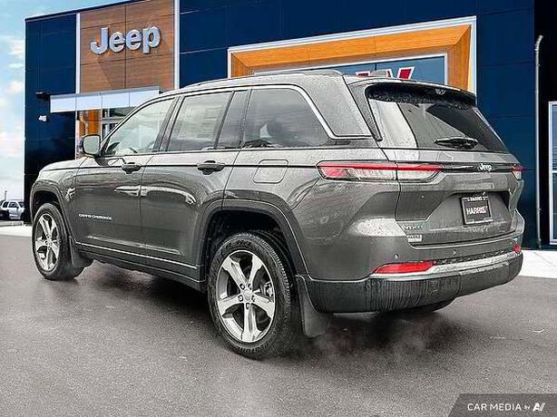 2023 Jeep Grand Cherokee 4xe | Adaptive Cruise Control! image 4