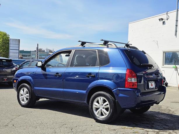 2009 Hyundai Tucson FWD 4dr I4 Man L image 4