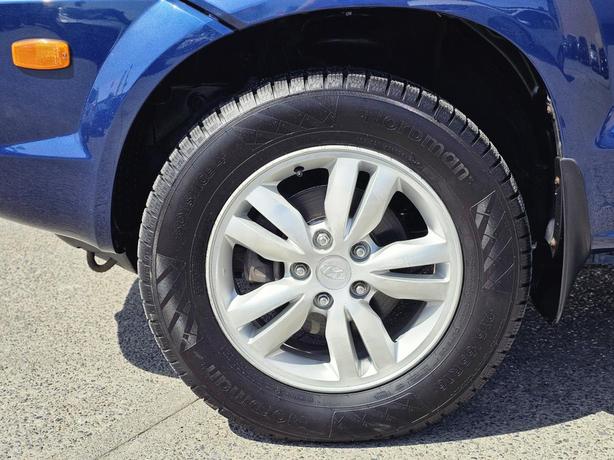 2009 Hyundai Tucson FWD 4dr I4 Man L image 5
