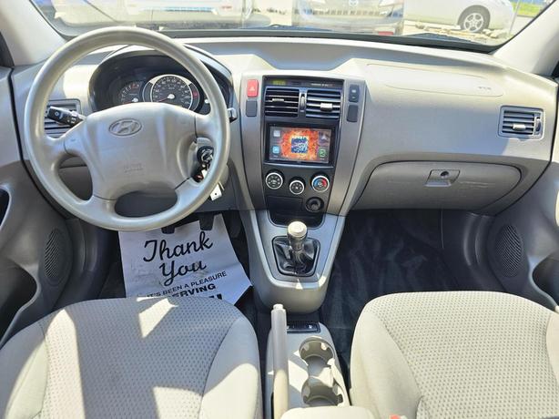 2009 Hyundai Tucson FWD 4dr I4 Man L image 6