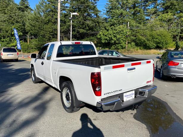 2011 GMC  Canyon SLE rwd ext cab 4 cyl automatic image 7