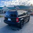 2010 Jeep  Patriot Sport 4cyl manual 4x4 thumbnail image 4