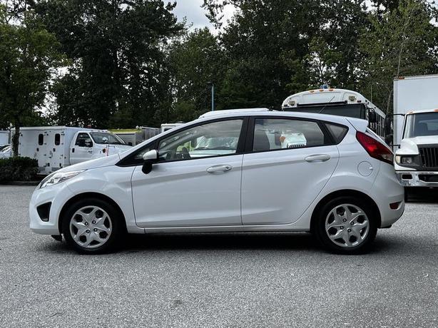 2012 Ford Fiesta SE Hatchback image 6