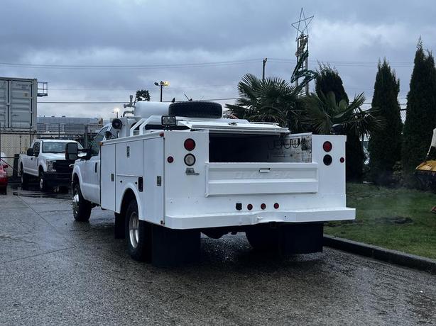 2014 Ford F-350 SD Crew Cab Service Truck 4WD image 8
