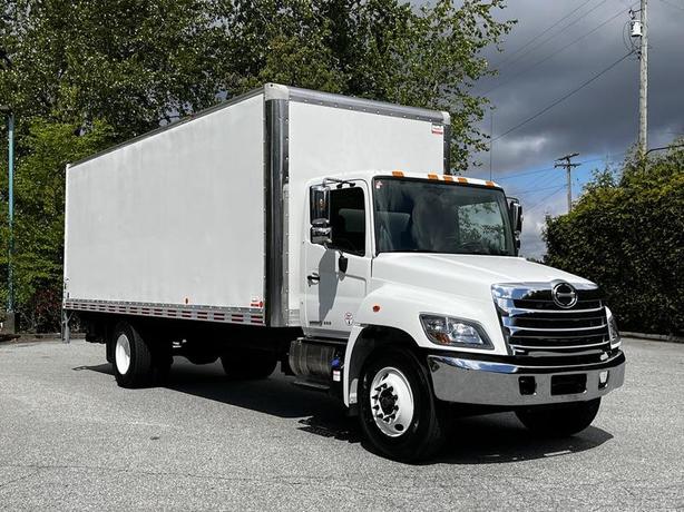 2020 Hino 338 24 Foot 5 Ton Cube Van with Maxon Power Tailgate With Hydraulic Br image 1