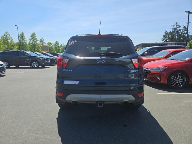 2019 Ford Escape Titanium 4WD | Heated Seats! image 5