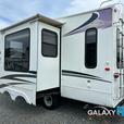 Used 2008 Keystone RV Cougar 244RLS thumbnail image 3