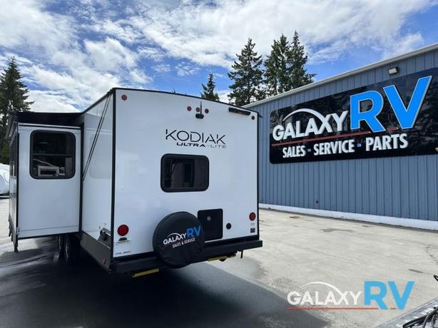 Used 2023 Dutchmen RV Kodiak Ultra-Lite 296BHSL image 6