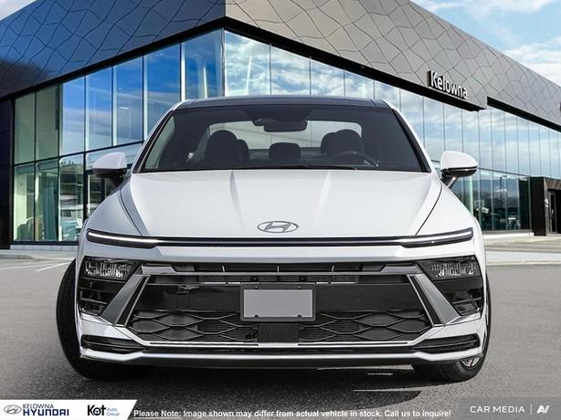 2025 Hyundai Sonata Preferred-Trend demo image 2