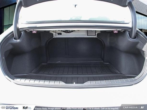 2025 Hyundai Sonata Preferred-Trend demo image 6