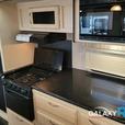 Used 2019 Winnebago Minnie Plus 27RBDS thumbnail image 8