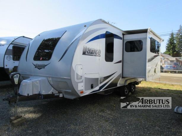 Used 2019 Lance Lance Travel Trailers 1995 image 3