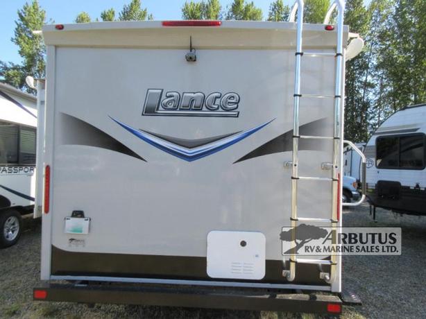 Used 2019 Lance Lance Travel Trailers 1995 image 7