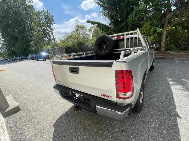 2011 GMC Sierra 1500 image 5