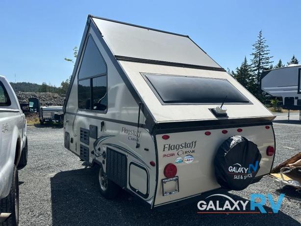 Used 2017 Forest River RV Flagstaff Hard Side T12BH image 3