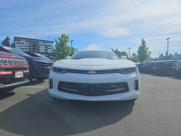 2017 Chevrolet Camaro 2dr Cpe 1LT | Back-Up Camera | Bluetooth Connect! image 2