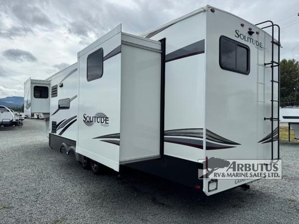 Used 2021 Grand Design Solitude S-Class 3740BH image 7