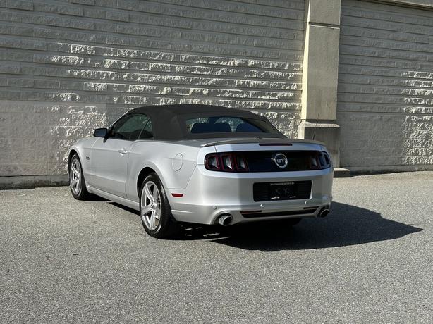 2014 Ford Mustang image 4