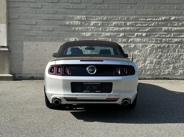 2014 Ford Mustang image 5