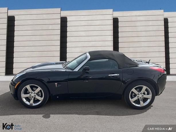 2009 Pontiac Solstice GXP ONE OWNER! NO ACCIDENTS! image 3