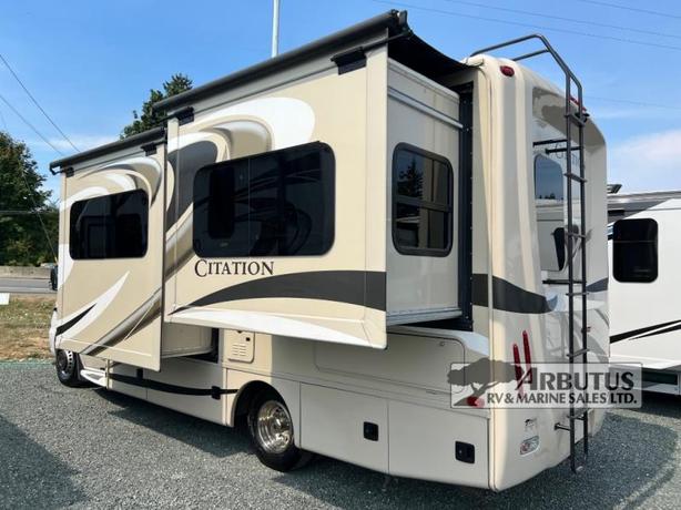 Used 2017 Thor Motor Coach Citation Sprinter 24SS image 3