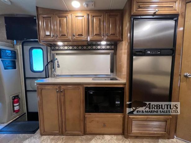 Used 2017 Thor Motor Coach Citation Sprinter 24SS image 7