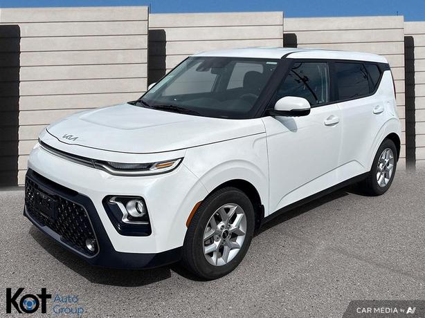 2022 Kia Soul EX NO ACCIDENT! ONE OWNER! image 1