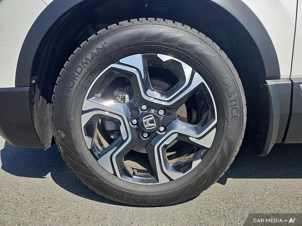 2017 Honda CR-V Touring | No Reported Accidents! image 6