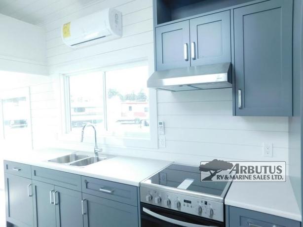 Used 2022 Stattonrock Construction West Coast Island Destination 26 image 5