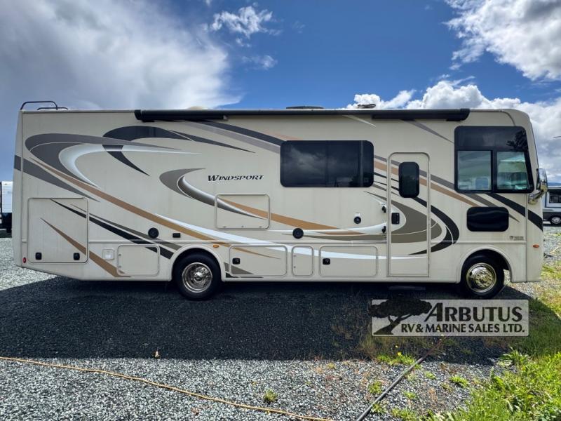 Used 2019 Thor Motor Coach Windsport 29M display photo