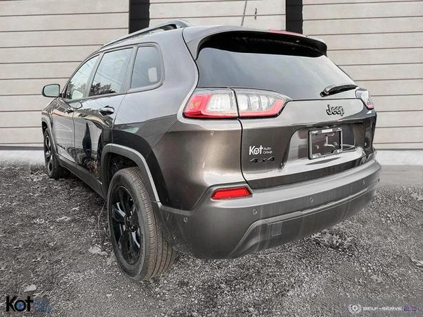 2023 JEEP CHEROKEE image 4