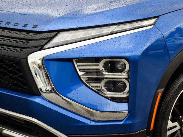 2025 Mitsubishi Eclipse Cross SE - $5,000 Discount, Manager Demo! image 8